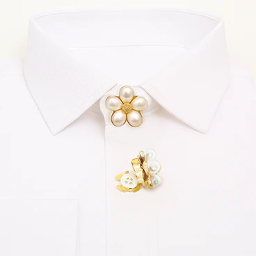 Kleiderknöpfe 'Blumen', gold
