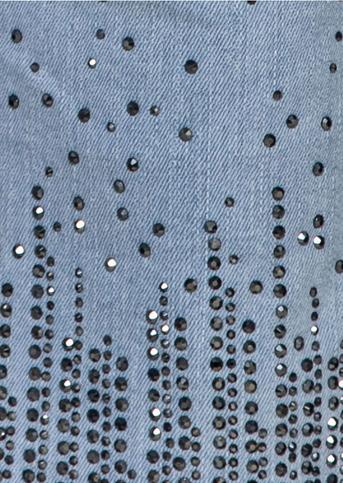 Jeans mit Ziersteinen, bleached denim