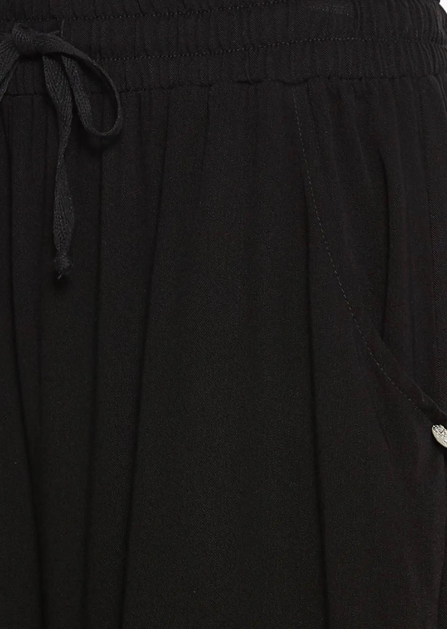 Viskose-Hose mit Ziersteinen, schwarz