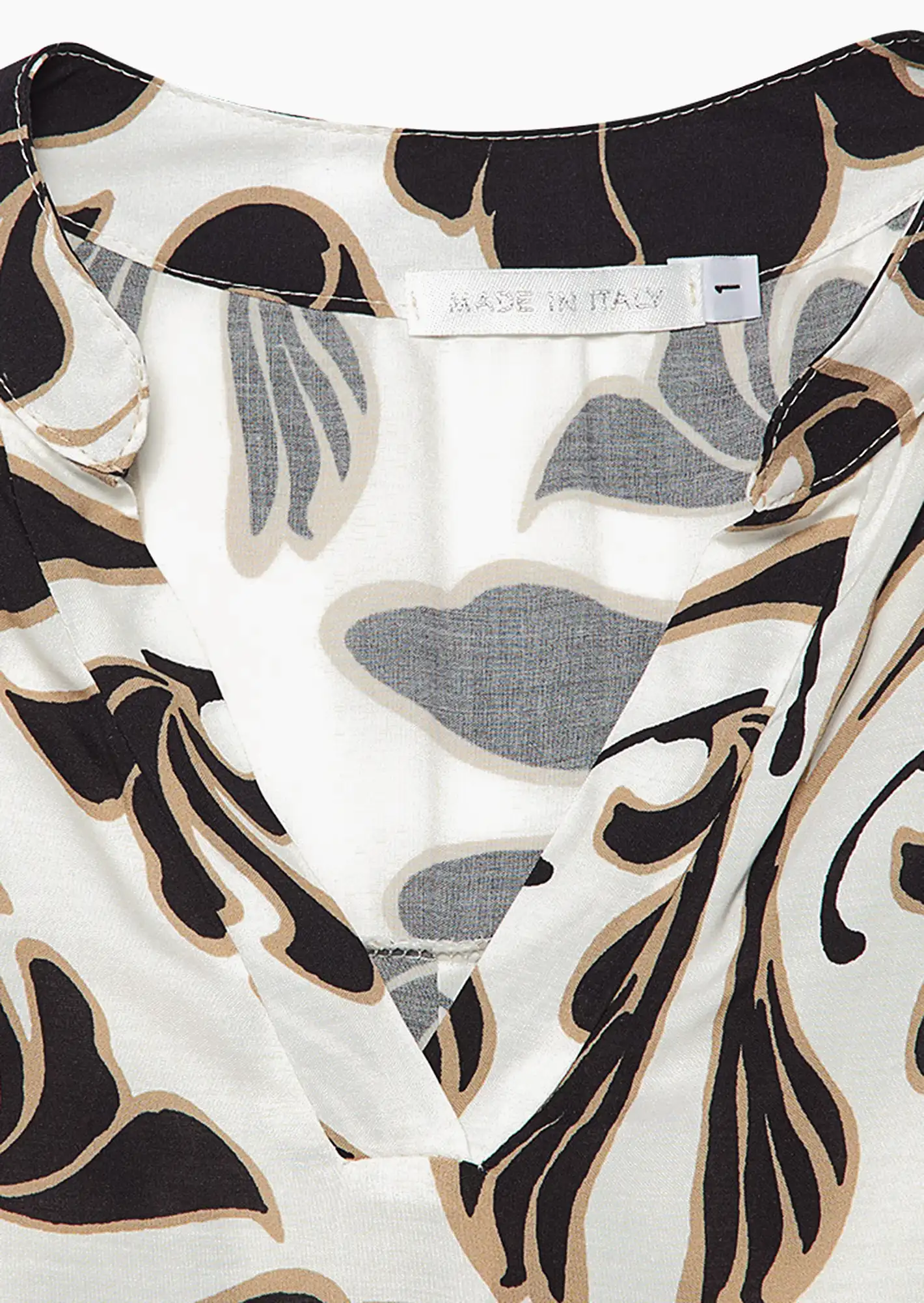 Bluse im Alloverprint, schwarz-offwhite