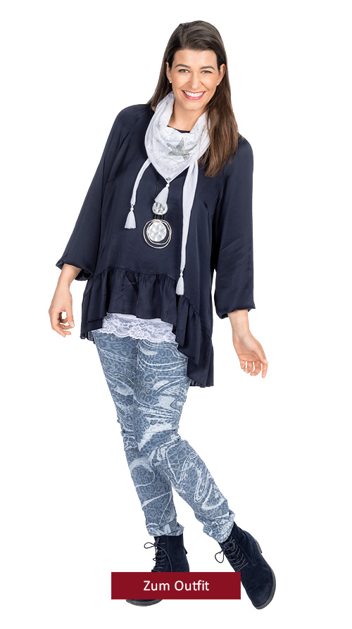 Outfit " Satinbluse navy"
